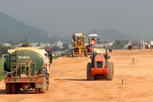 Bình Định đẩy nhanh tiến độ thi công đường ven biển hơn 2.600 tỷ đồng