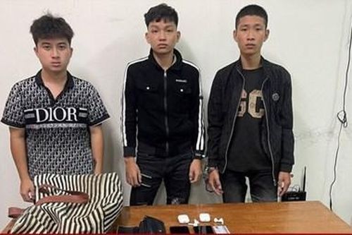 Bắt nhóm đối tượng cướp tài sản của người nước ngoài