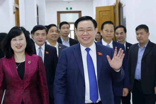Chủ tịch Quốc hội Vương Đình Huệ thăm, làm việc tại Bộ Y tế