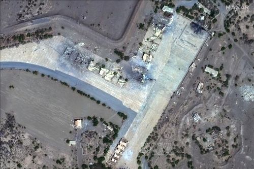 Mỹ - Anh tiếp tục không kích vào thành phố Hodeidah của Yemen
