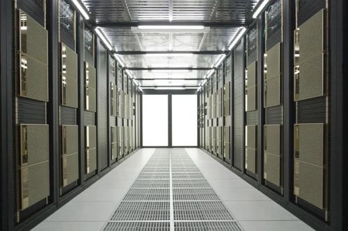 Nvidia công bố siêu máy tính AI nhanh nhất được hình thành từ 4.608 GPU H100