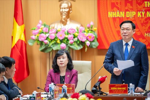Nâng cao chất lượng nhân lực y tế gắn với đẩy mạnh nghiên cứu, ứng dụng KHCN, đổi mới sáng tạo