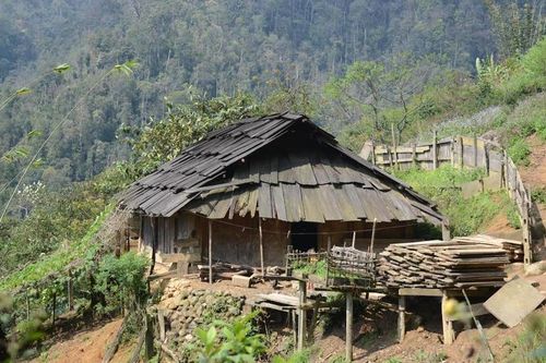 Tỷ lệ hộ nghèo trong cả nước là 2,93%, tương đương 815.101 hộ nghèo theo chuẩn nghèo đa chiều