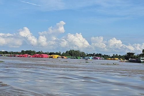 Liên kết sắc màu du lịch
