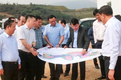 Bí thư Tỉnh ủy Đặng Xuân Phong kiểm tra một số dự án trọng điểm tại huyện Bát Xát