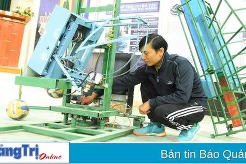 Thầy giáo có nhiều sáng chế hữu ích bổ trợ dạy học