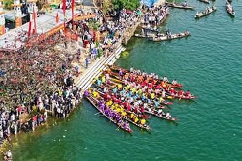 Rộn ràng đua trải truyền thống làng Triều Sơn Đông