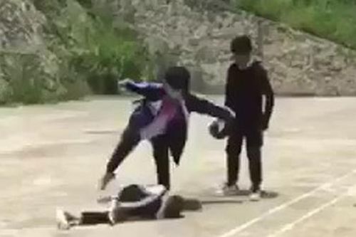 Bắt giam 2 nam sinh lớp 10 về hành vi giết người