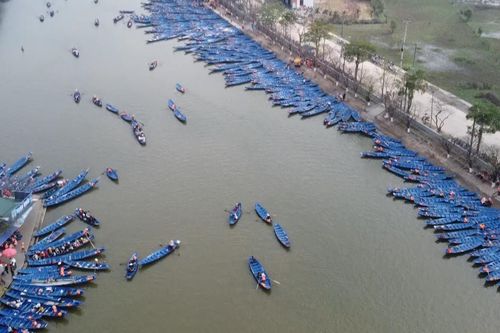 Kiểm soát chặt hoạt động của 4.500 phương tiện đò, thuyền tại chùa Hương