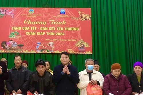 Xuân gắn kết yêu thương