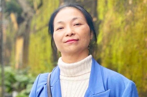Nhà văn Nguyễn Thị Anh Đào với 'Mùa hoa phố Hội'