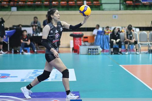 Hoa khôi Kiều Trinh vừa xuất ngoại trở về, lập tức đối mặt với thử thách cực đại