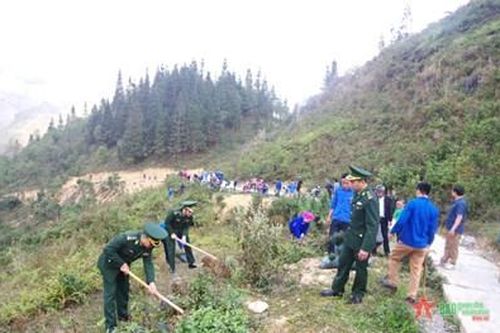 Bộ đội Biên phòng tỉnh Hà Giang ra quân 'Tết trồng cây đời đời nhớ ơn Bác Hồ'