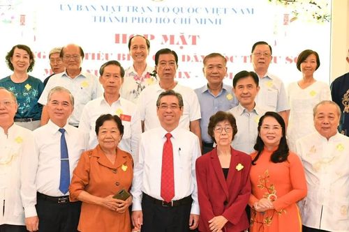 Lan tỏa, truyền động lực phấn đấu để đồng bào dân tộc thiểu số tiếp tục đóng góp vào sự phát triển TPHCM