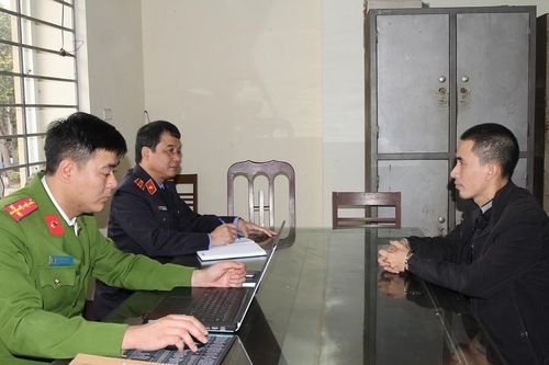 Hà Nam: Lừa xây dựng nhà gỗ qua MXH để chiếm đoạt tài sản
