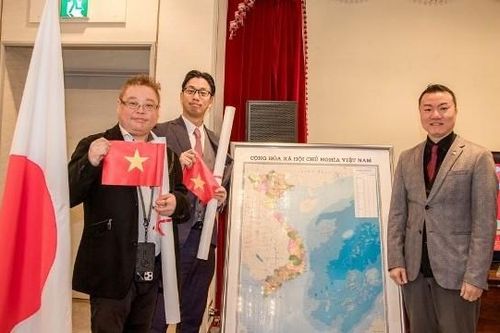 Phong trào treo bản đồ Việt Nam tại Osaka, Nhật Bản