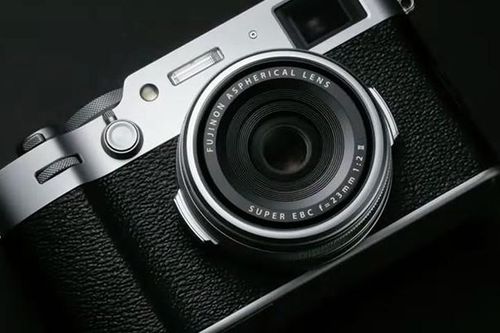 Máy ảnh Fujifilm X100VI ra mắt với giá 39,24 triệu đồng