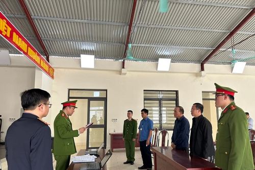 Làm trái quy định, Giám đốc doanh nghiệp và chuyên viên phòng kinh tế tại Bắc Kạn bị khởi tố
