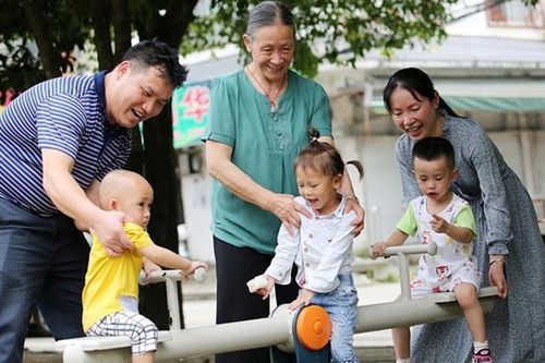 Chi phí nuôi dạy trẻ em ở Trung Quốc cao hàng đầu thế giới