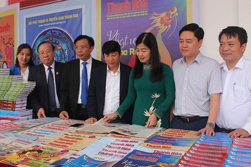 Thanh Hóa: Sinh động Hội báo Xuân Giáp Thìn tại huyện Hoằng Hóa