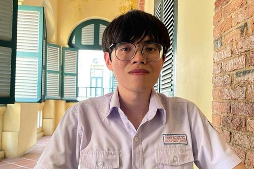 Nam sinh TP.HCM đạt điểm ACT top 1% thế giới