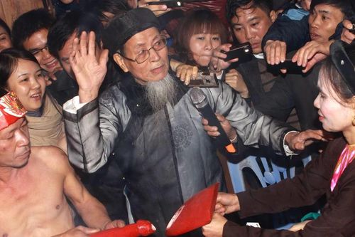 Độc đáo Lễ hội Linh tinh tình phộc tôn vinh tín ngưỡng phồn thực