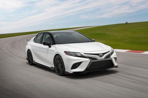 Top 10 xe hạng D bán chạy nhất thế giới năm 2023: Toyota Camry đứng đầu
