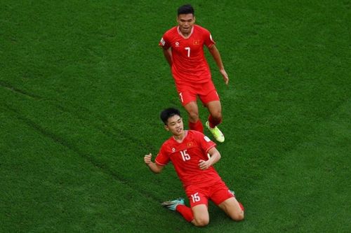 Tiền đạo Đình Bắc 'mắc bệnh ngôi sao', bị kỷ luật nội bộ