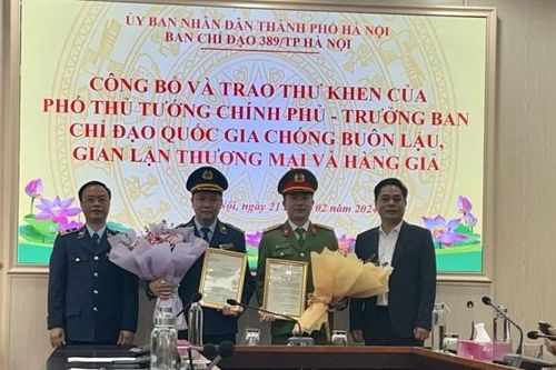 Phó Thủ tướng Trần Lưu Quang gửi thư khen lực lượng Quản lý thị trường Hà Nội
