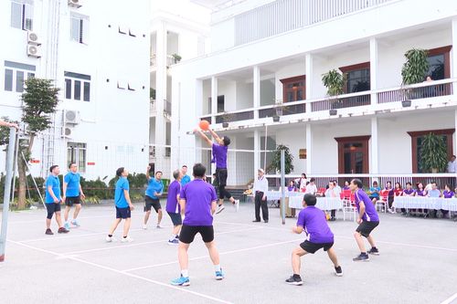 Sôi nổi các hoạt động thể thao đầu Xuân