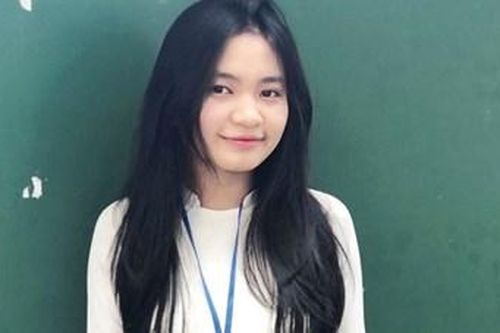 Cô nữ sinh miền quê và giải nhất môn văn cấp tỉnh