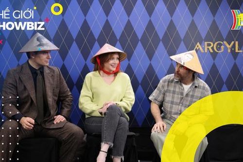 Sao Argylle bất ngờ, thích thú khi nhận nón lá, lì xì | Thế giới Showbiz | 21/02/2024