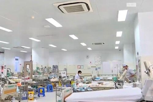 Ngộ độc botulinum, cha mẹ cần biết thời gian vàng cấp cứu cho trẻ