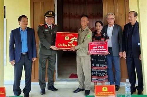 Hiệu quả từ số điện thoại đường dây nóng của Giám đốc công an tỉnh