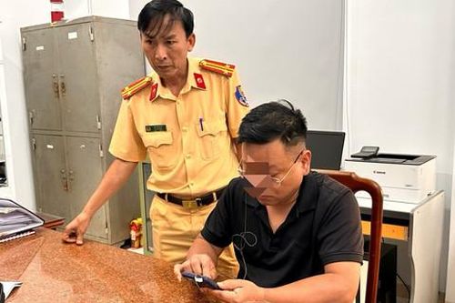Tổng giám đốc công ty bất động sản lừa đảo bị bắt khi đang trên xe khách bỏ trốn