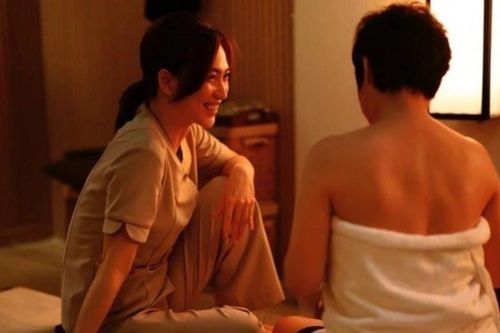 Rạp chiếu phim bán vé cho học sinh vào xem phim Mai 18+ có thể bị phạt tới 40 triệu đồng