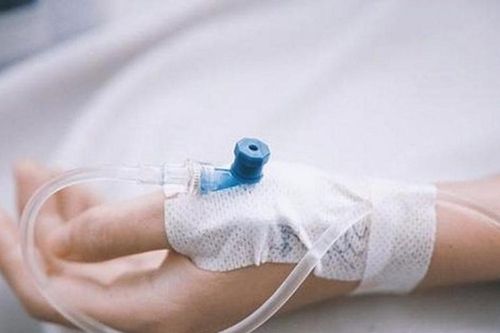 Hậu quả khôn lường vì tự ý truyền dịch tại nhà