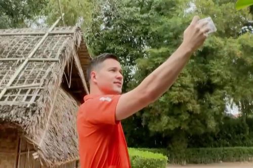 Nguyễn Filip, Kiatisuk thăm quê Bác