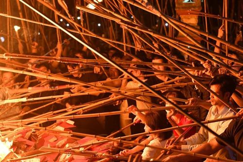 Độc đáo phong tục lấy đỏ tại lăng mộ tướng quân Chu Bá