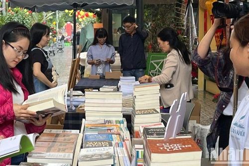 Lan tỏa tình yêu sách đến mọi người