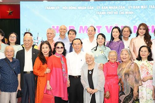 Thành phố Hồ Chí Minh tiếp tục tạo ra môi trường thuận lợi cho văn học nghệ thuật phát triển