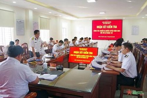 Vùng 2 Hải quân kiểm tra công tác chuẩn bị ra quân huấn luyện năm 2024