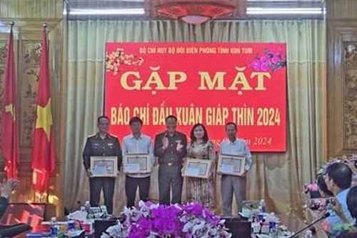 Báo chí góp phần hoàn thành nhiệm vụ của Bộ đội Biên phòng tỉnh Kon Tum