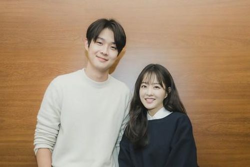 'Bộ đôi bảo chứng màn ảnh' khiến dân tình 'dậy sóng' khi bén duyên trong 'siêu phẩm' của biên kịch 'Our Beloved Summer'