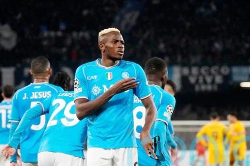Osimhen trở lại cứu Napoli trận hòa trước Barca