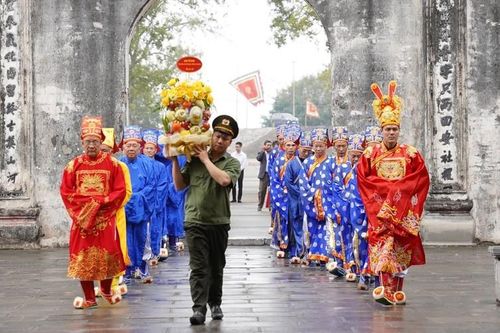 Điểm nhấn lễ hội mùa xuân Côn Sơn - Kiếp Bạc năm 2024