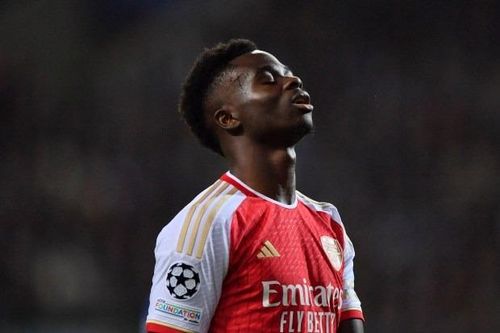 Arsenal thua đau phút cuối ở Champions League
