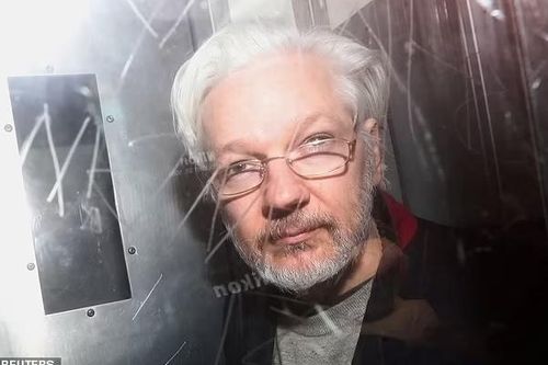 Người sáng lập WikiLeaks đối mặt nguy cơ bị dẫn độ sang Mỹ và án tù 175 năm