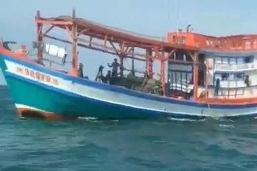 Ngư dân tử vong khi xuống biển vớt lưới