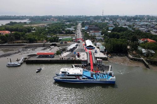 Đề xuất mở tuyến phà từ Cần Giờ đi Tiền Giang bằng đường biển